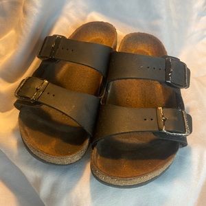 Youth Birkenstock’s sz 30